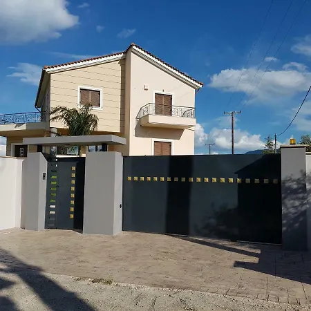 Holiday home Dimitris *