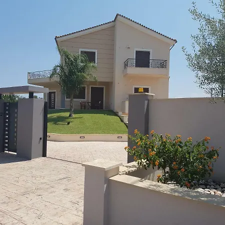 Holiday home Dimitris *