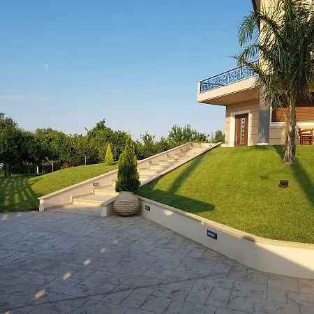 Dimitris Holiday home *